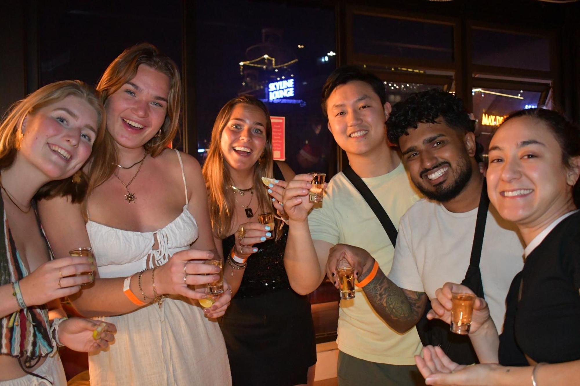 Lakeview Backpackers Hostel & Rooftop Bar - Hanoi — Photos 2